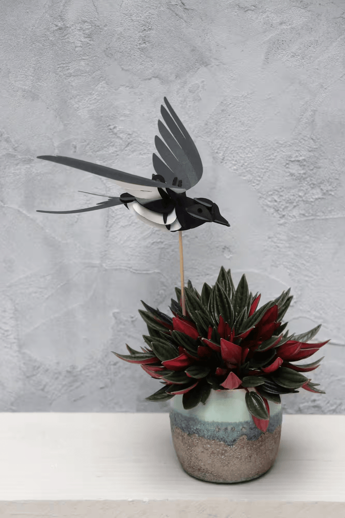 Hirondelle en papier - memoiredessiecles