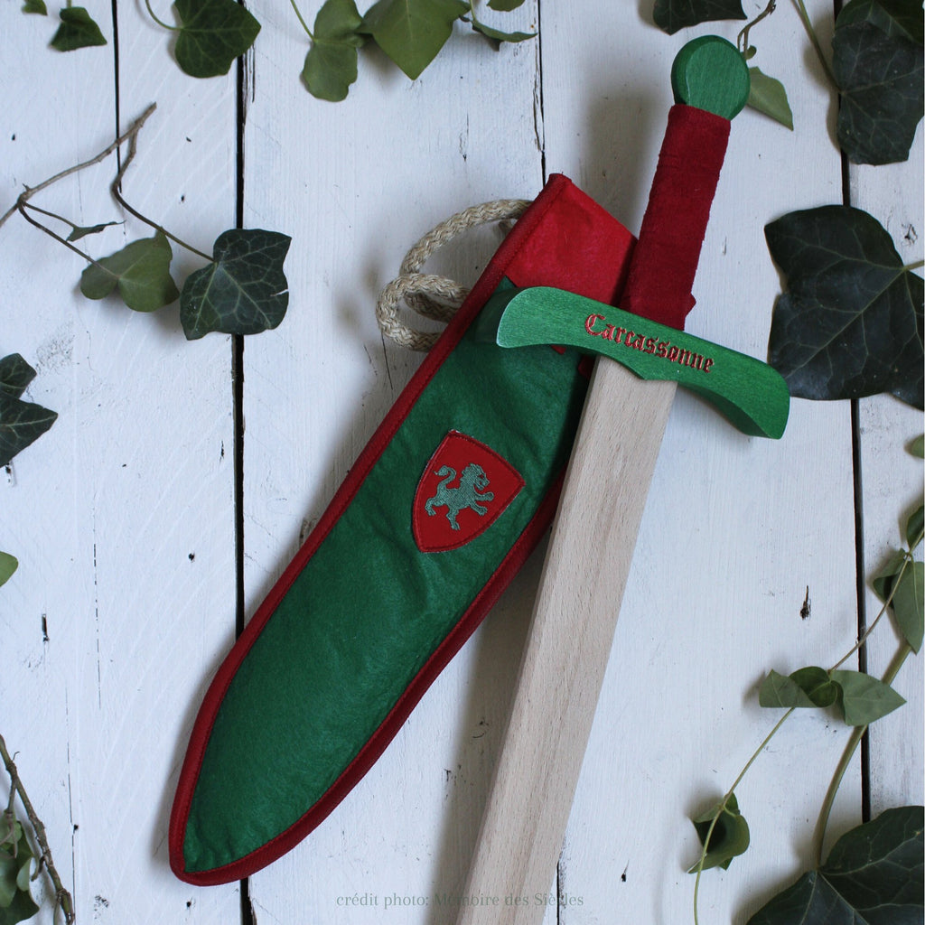 Epée avec fourreau vert/rouge lion - memoiredessiecles